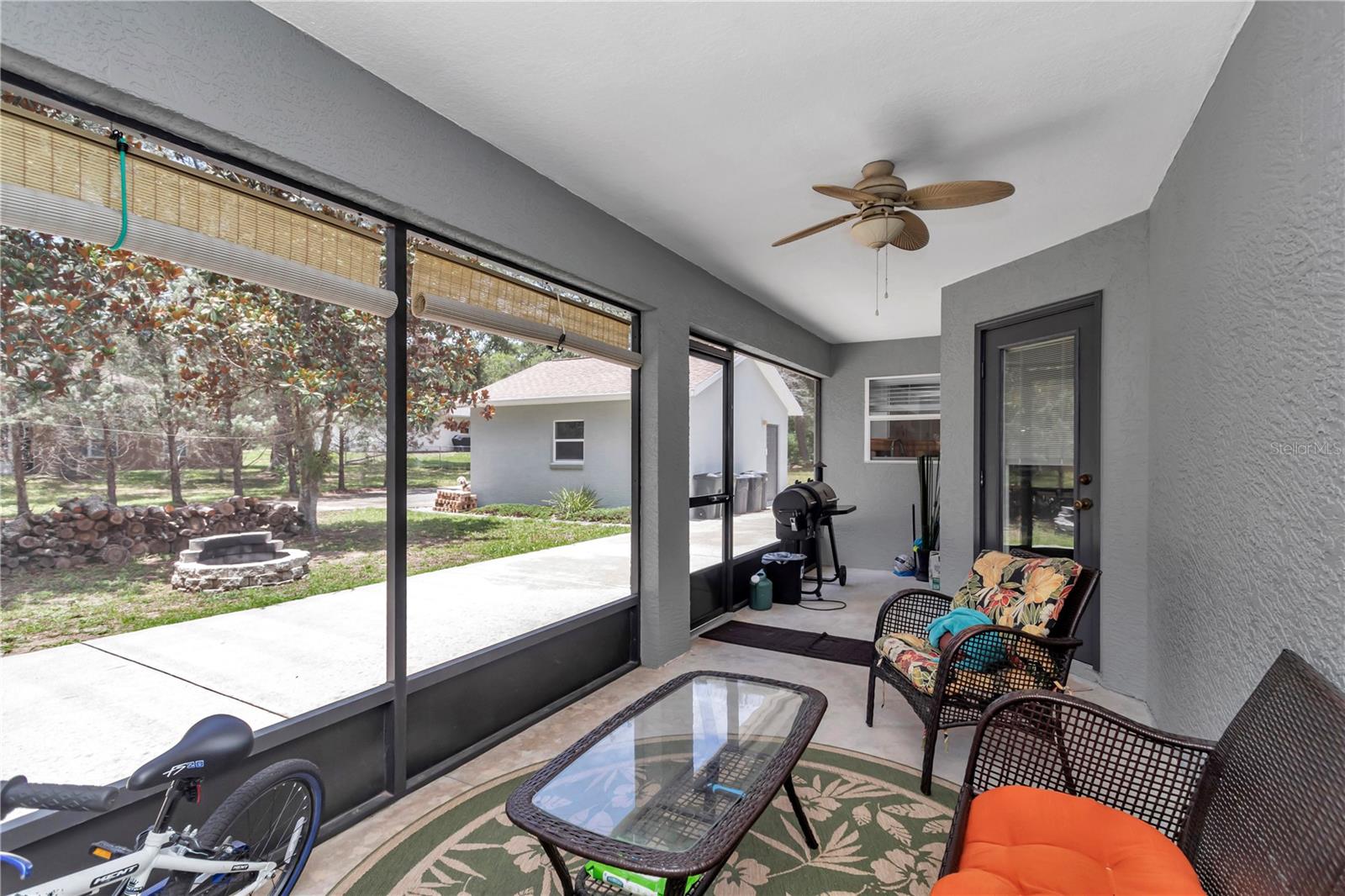 Listing photo id 33 for 8198 Brook Way