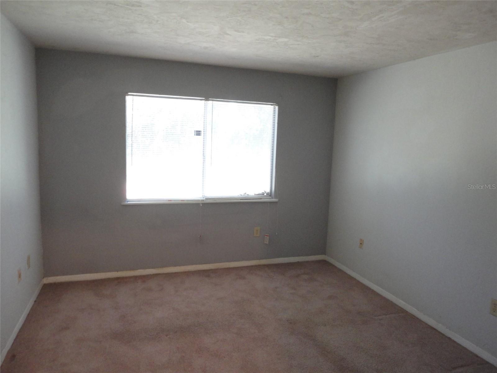 Image 6 of 8 For 1035 9th Street F4