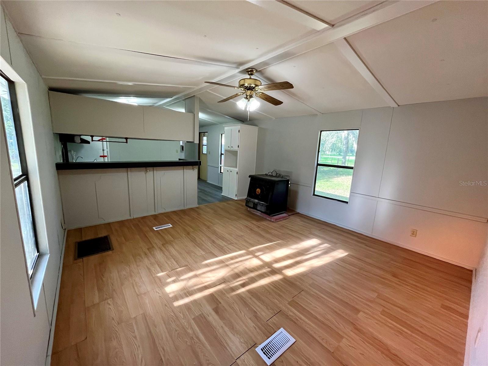 Image 14 of 18 For 11971 Campwest Drive