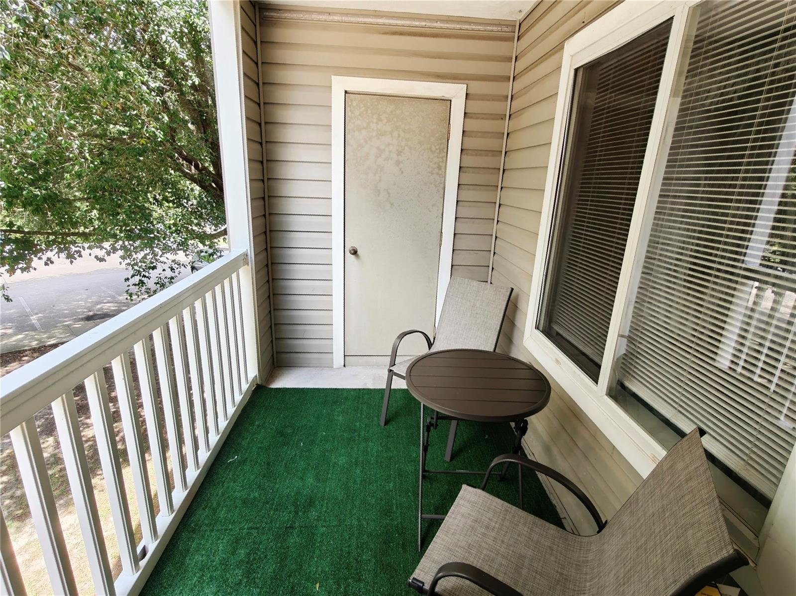 Image 13 of 19 For 4000 23rd Street 5-207 Room