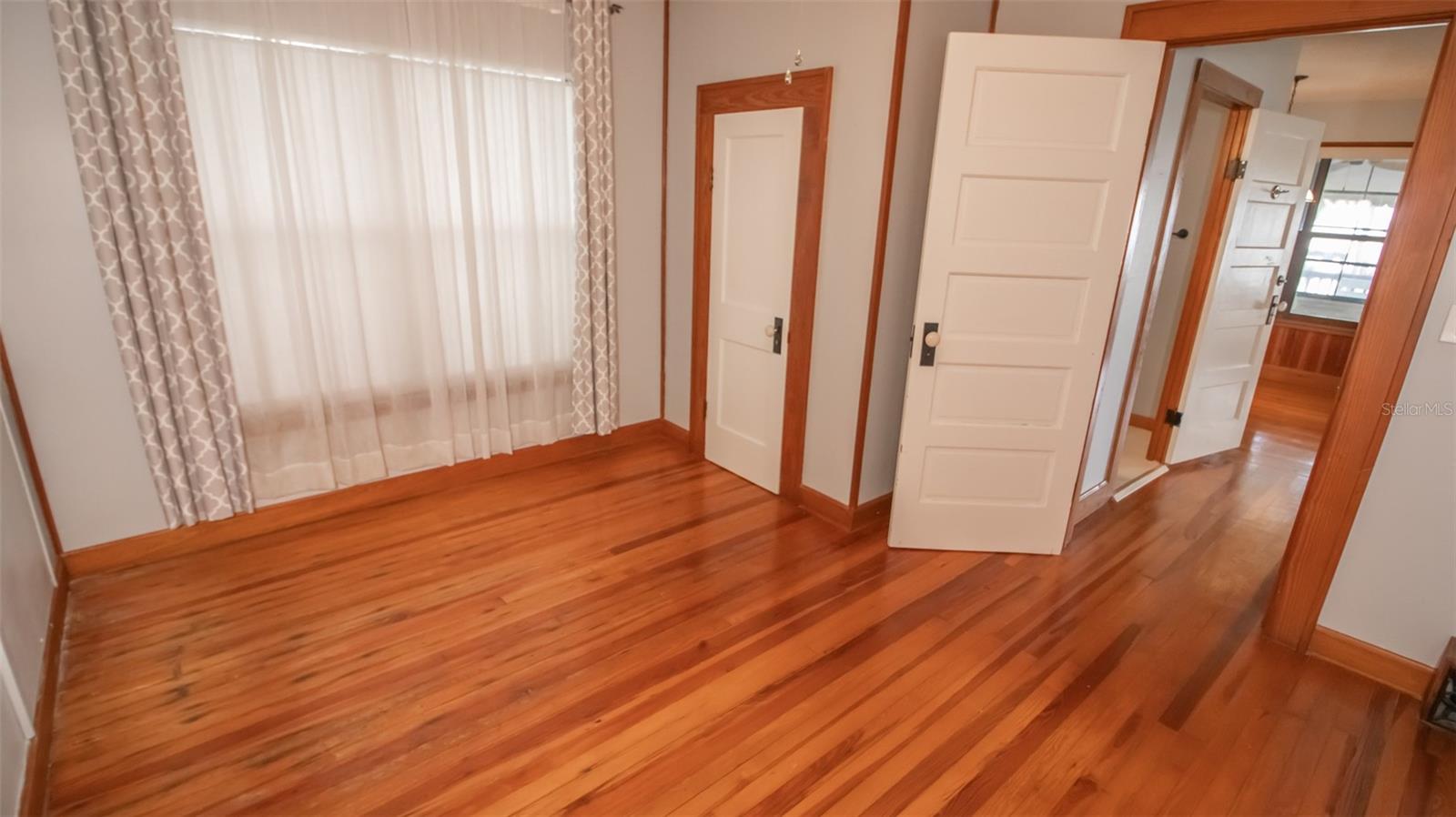 Image 12 of 34 For 7925 221st Street