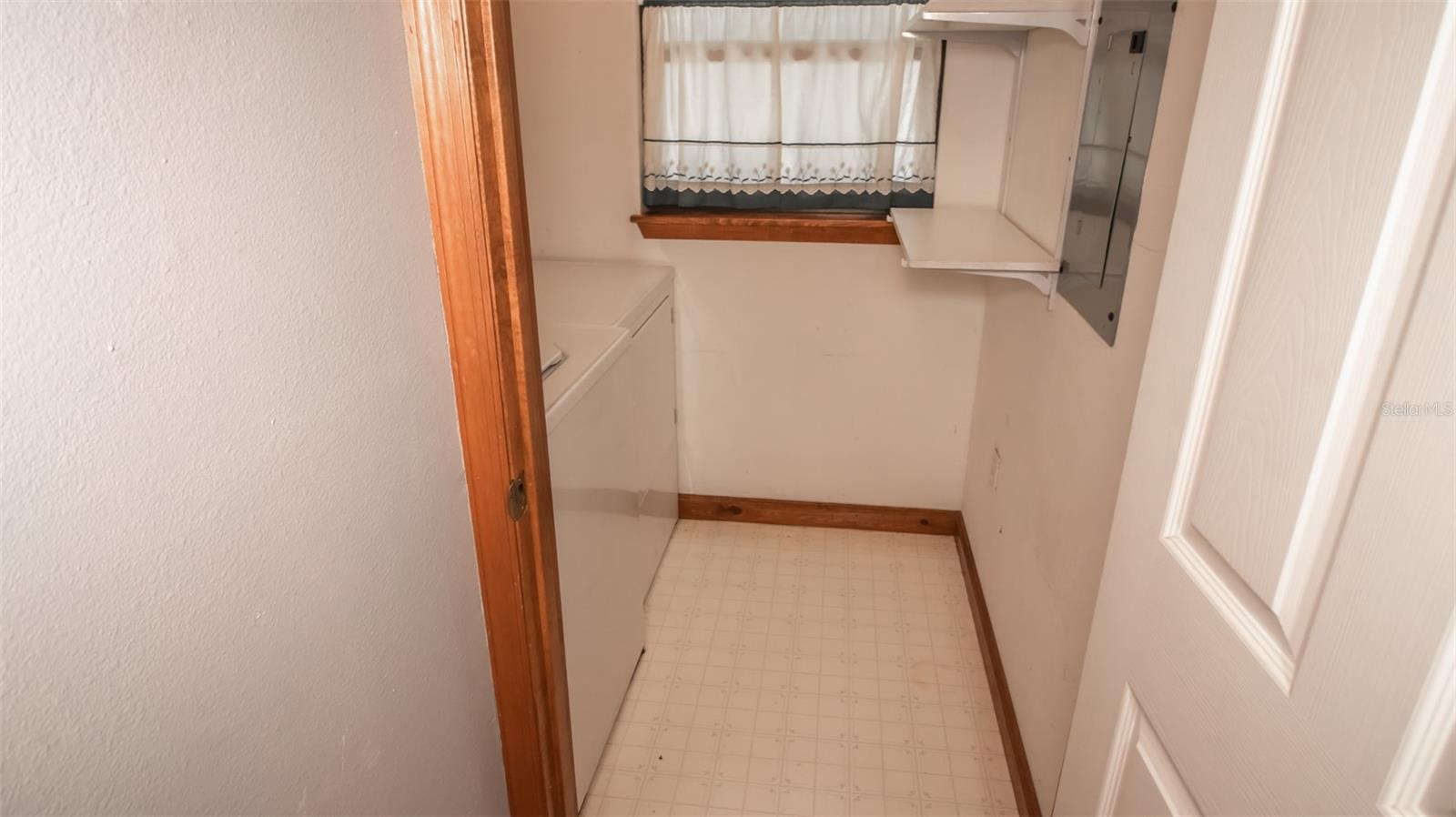 Image 21 of 34 For 7925 221st Street