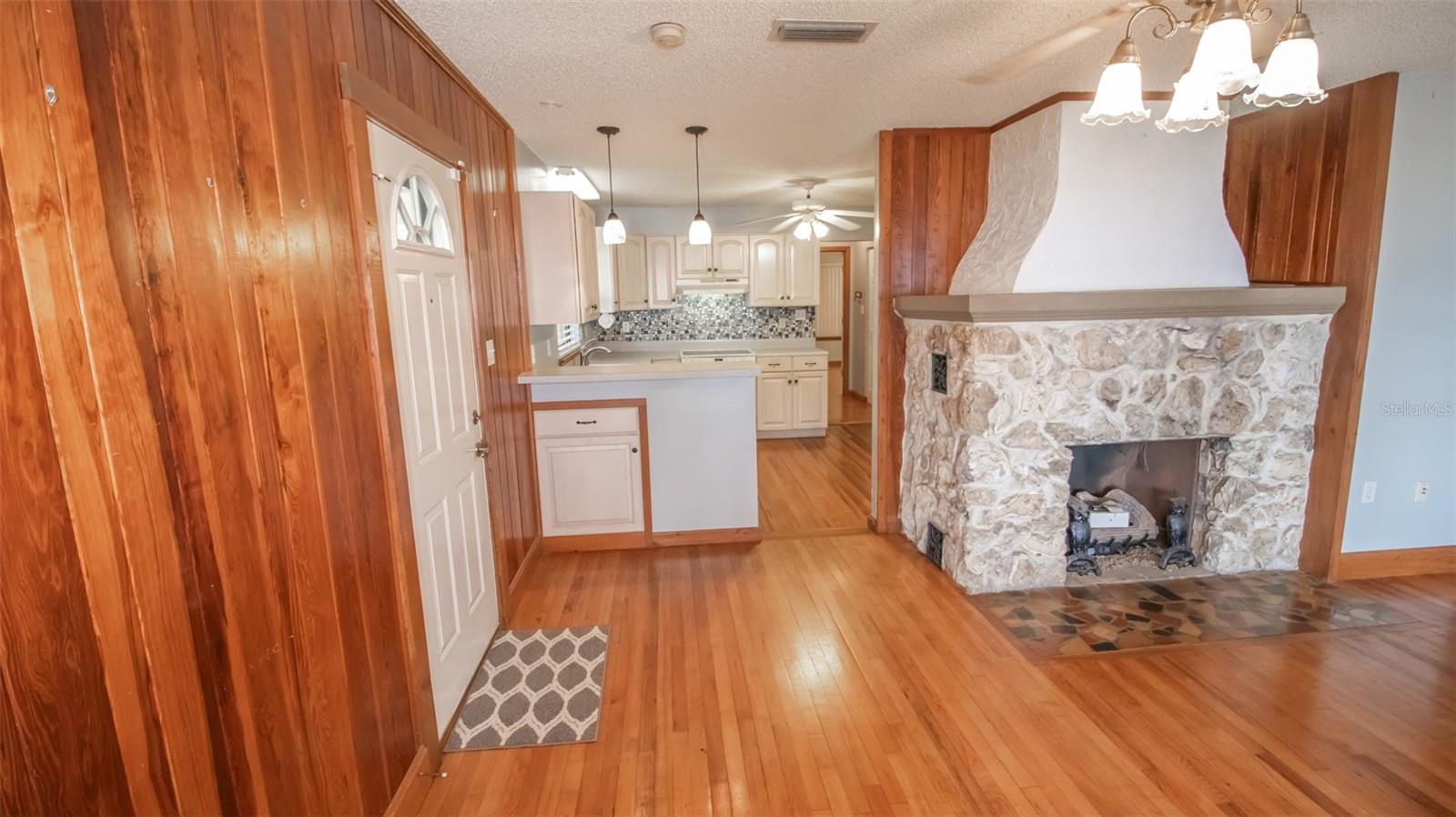 Image 4 of 34 For 7925 221st Street