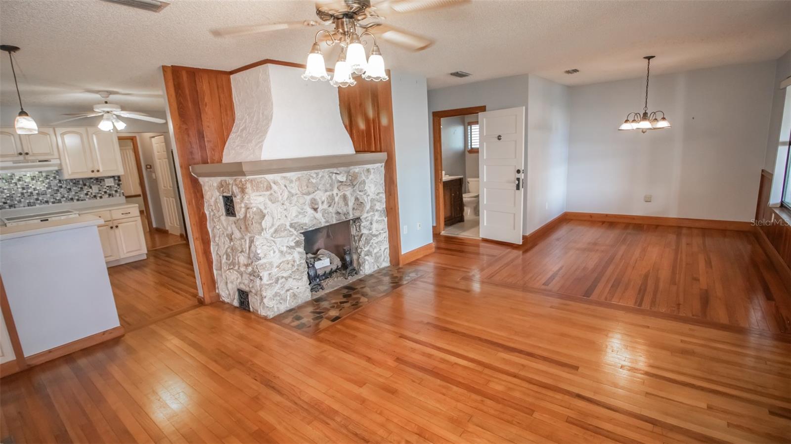 Image 7 of 34 For 7925 221st Street