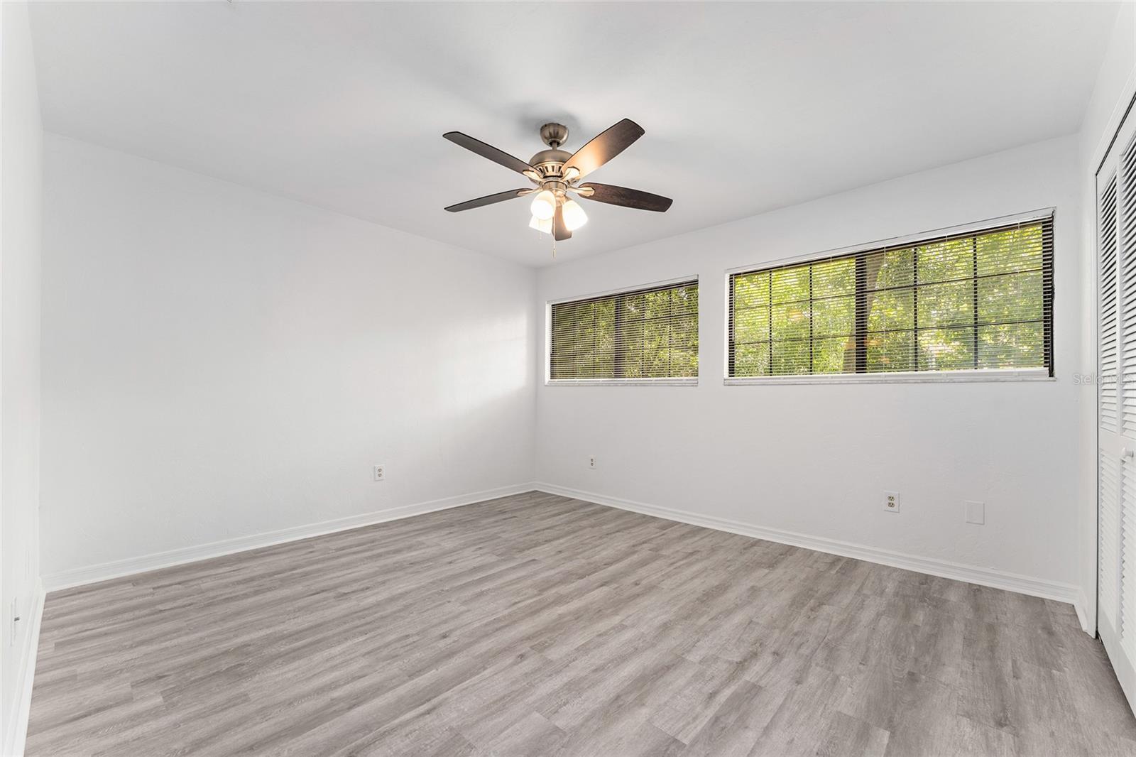 Image 21 of 26 For 917 56th Terrace