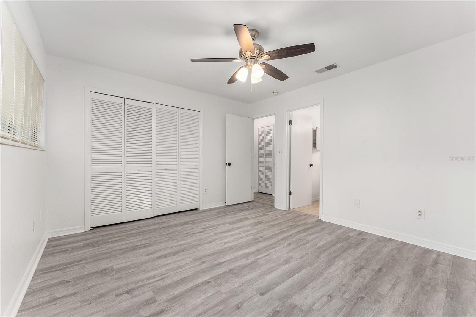 Image 22 of 26 For 917 56th Terrace