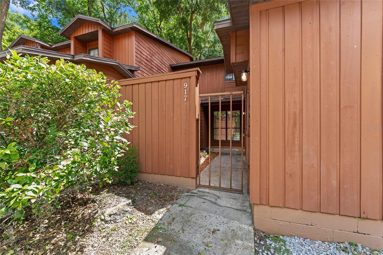 Image 3 of 26 For 917 56th Terrace