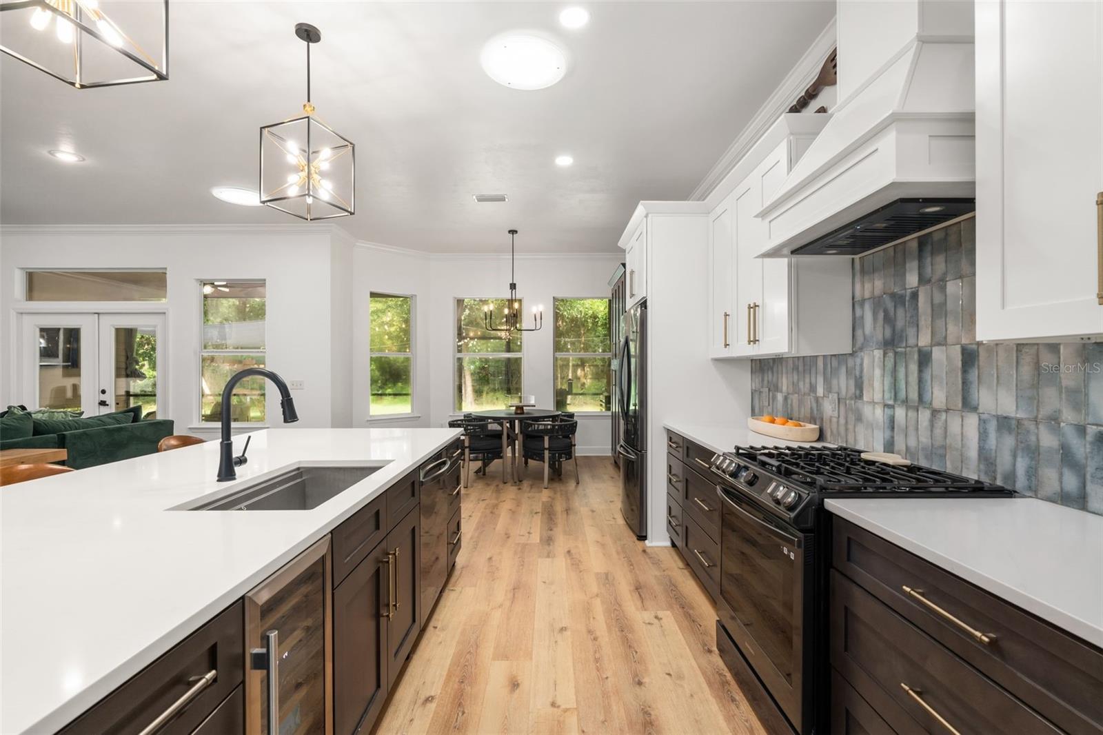 Image 11 of 40 For 6326 90th Street