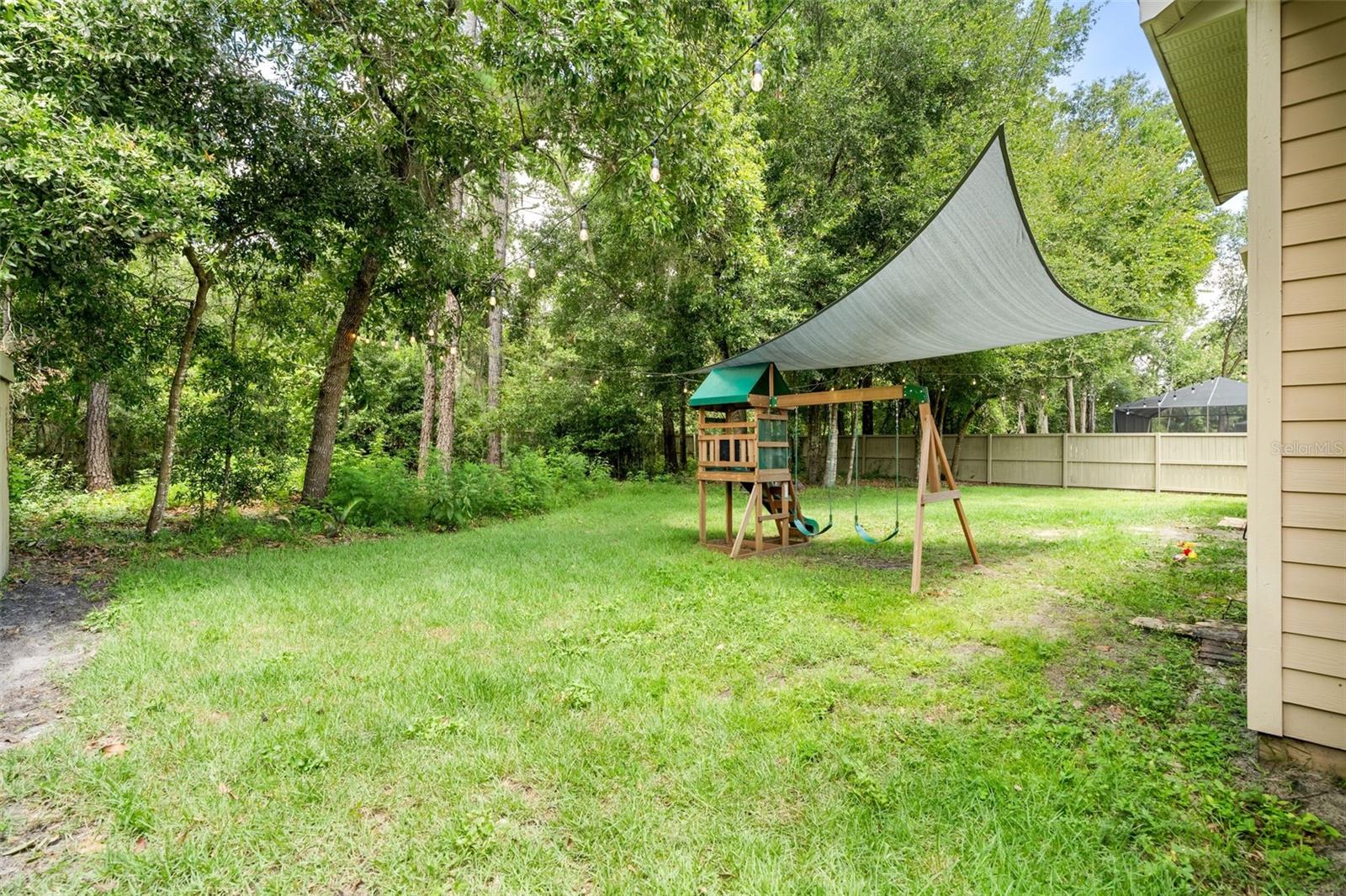 Image 32 of 40 For 6326 90th Street