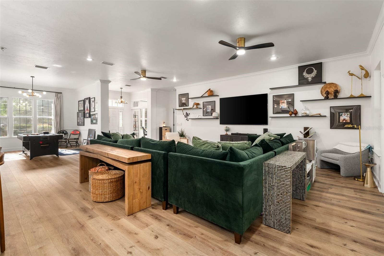 Image 4 of 40 For 6326 90th Street