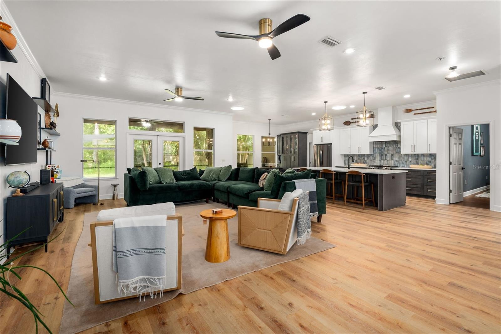 Image 7 of 40 For 6326 90th Street