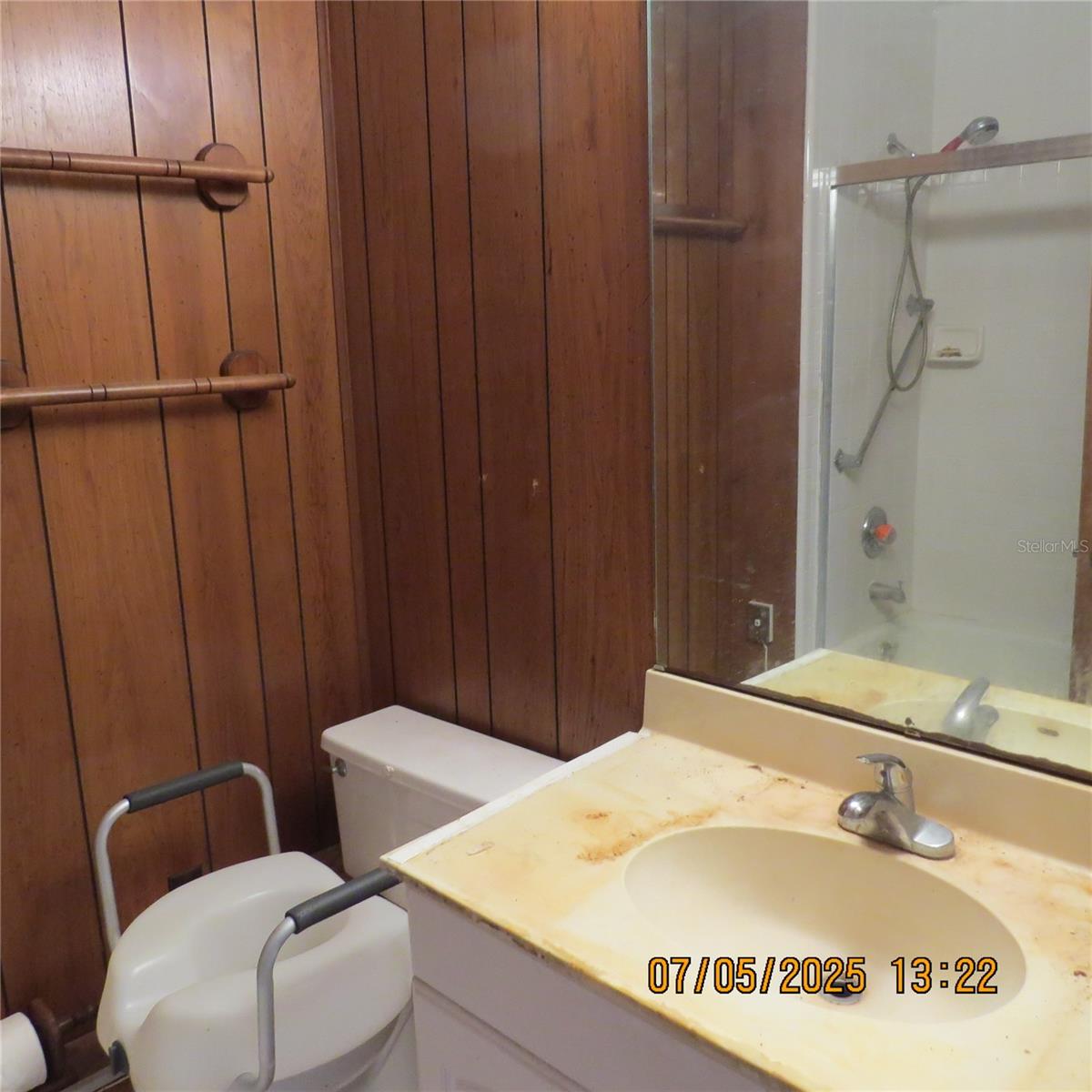 Image 18 of 26 For 8424 4th Place