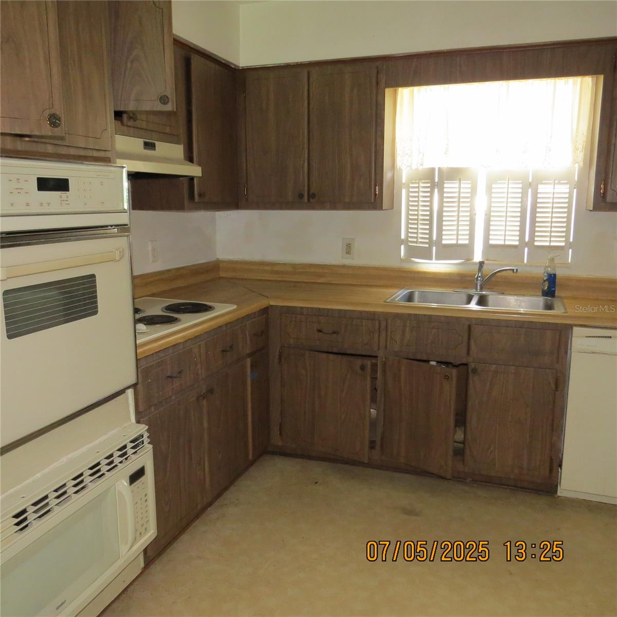 Image 8 of 26 For 8424 4th Place