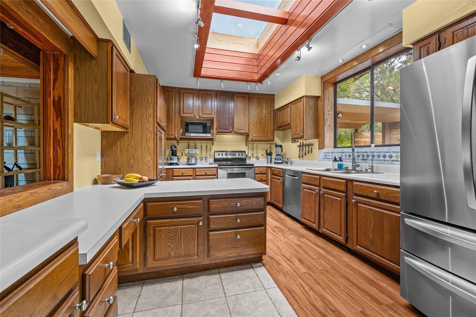 Image 12 of 49 For 32 43rd Terrace