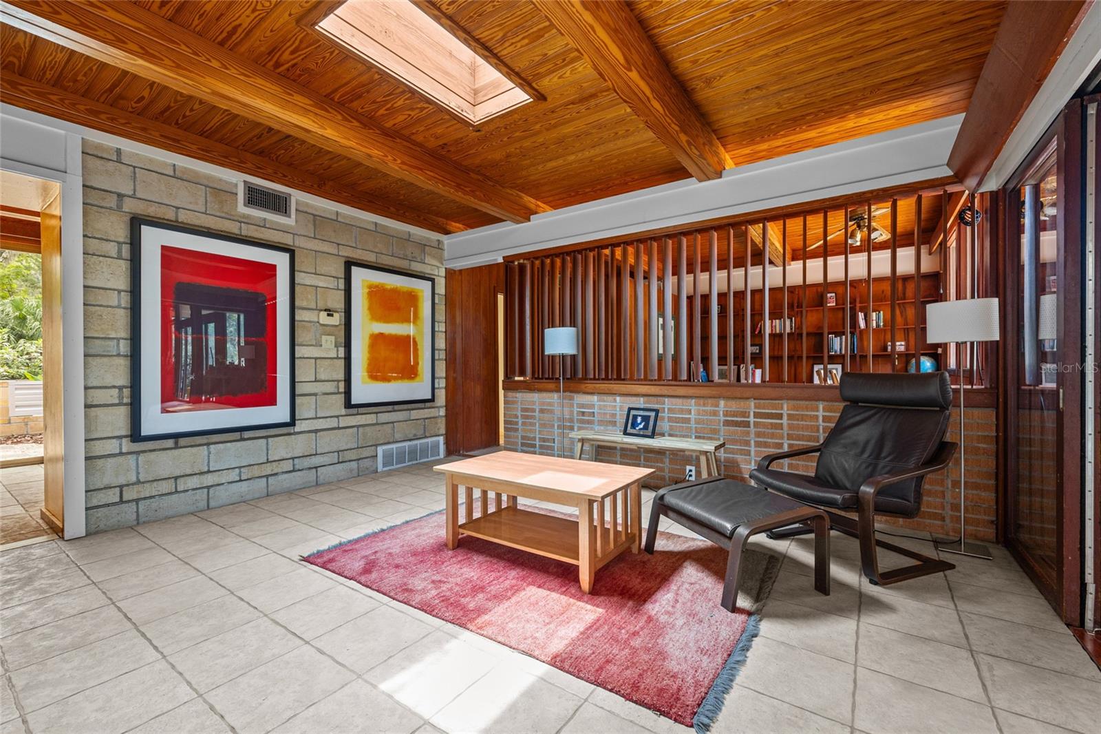 Image 16 of 49 For 32 43rd Terrace