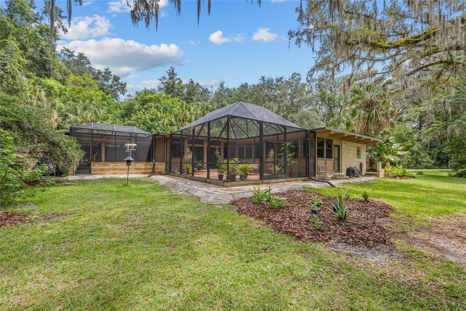Image 42 of 49 For 32 43rd Terrace