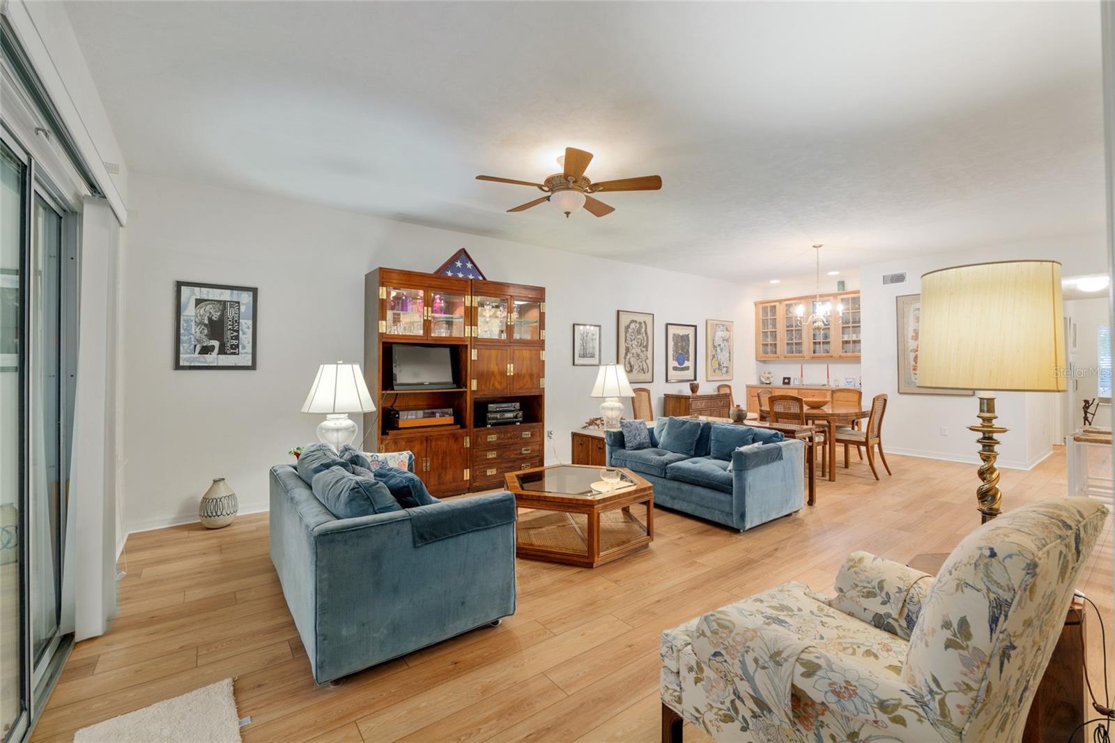 Image 17 of 79 For 10518 28th Lane