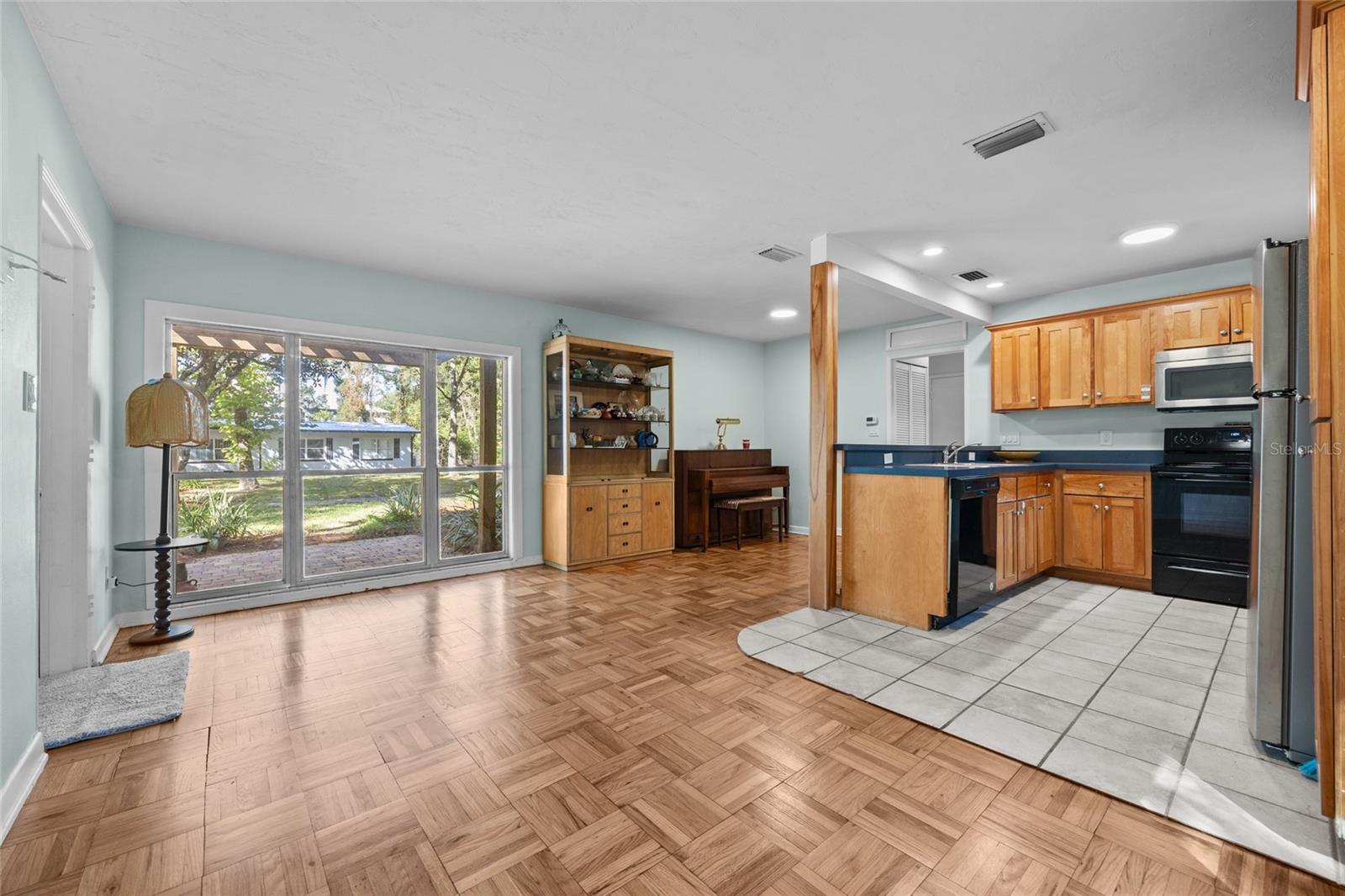 Image 10 of 36 For 601 36th Drive