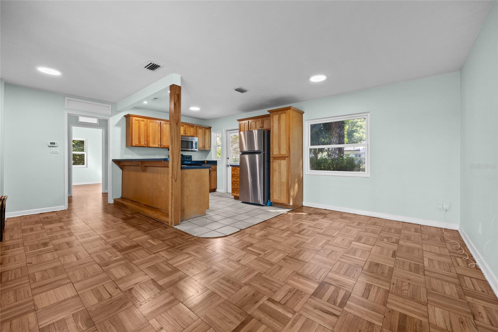 Image 9 of 36 For 601 36th Drive