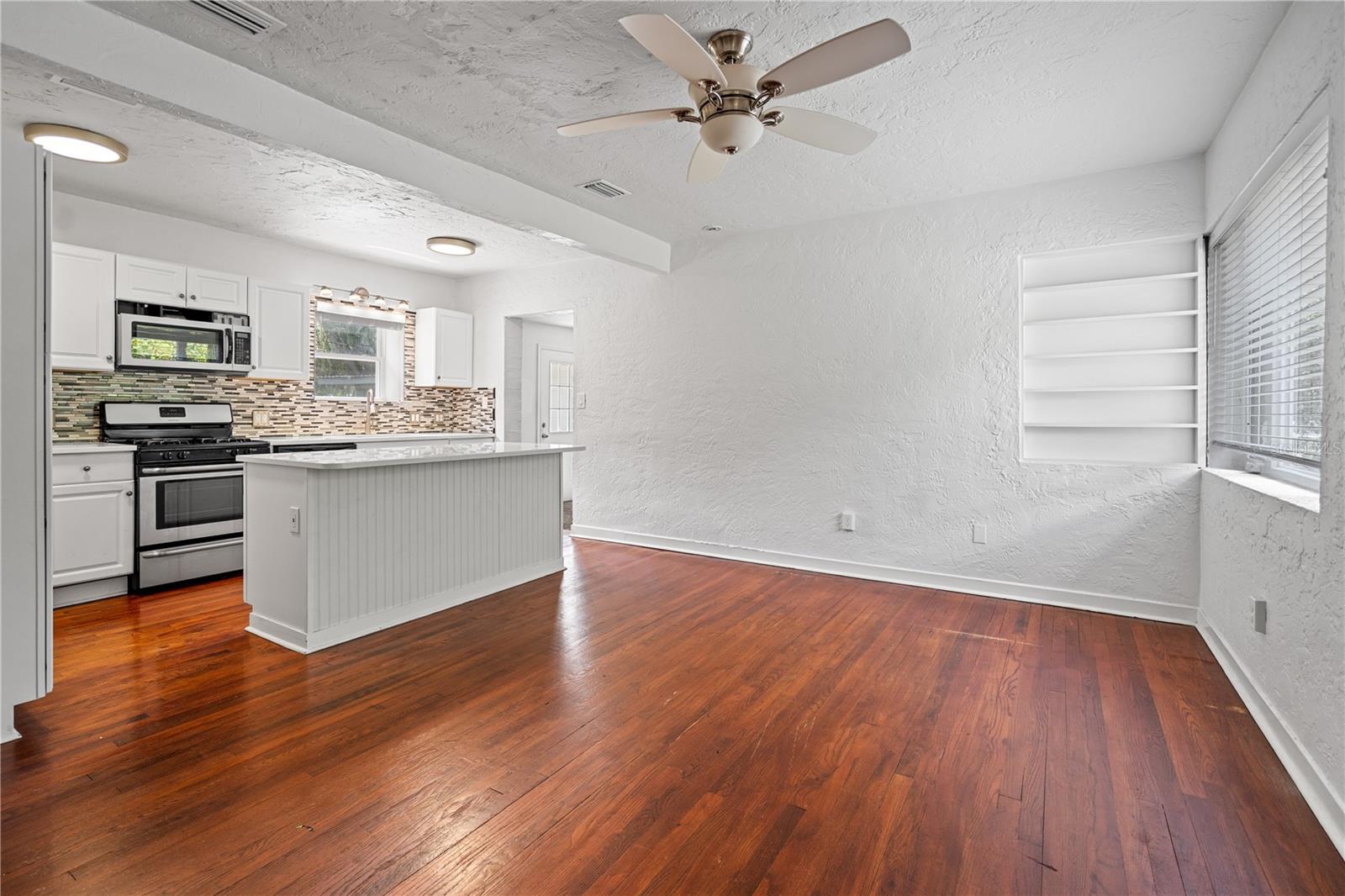 Image 4 of 21 For 1316 9th Street