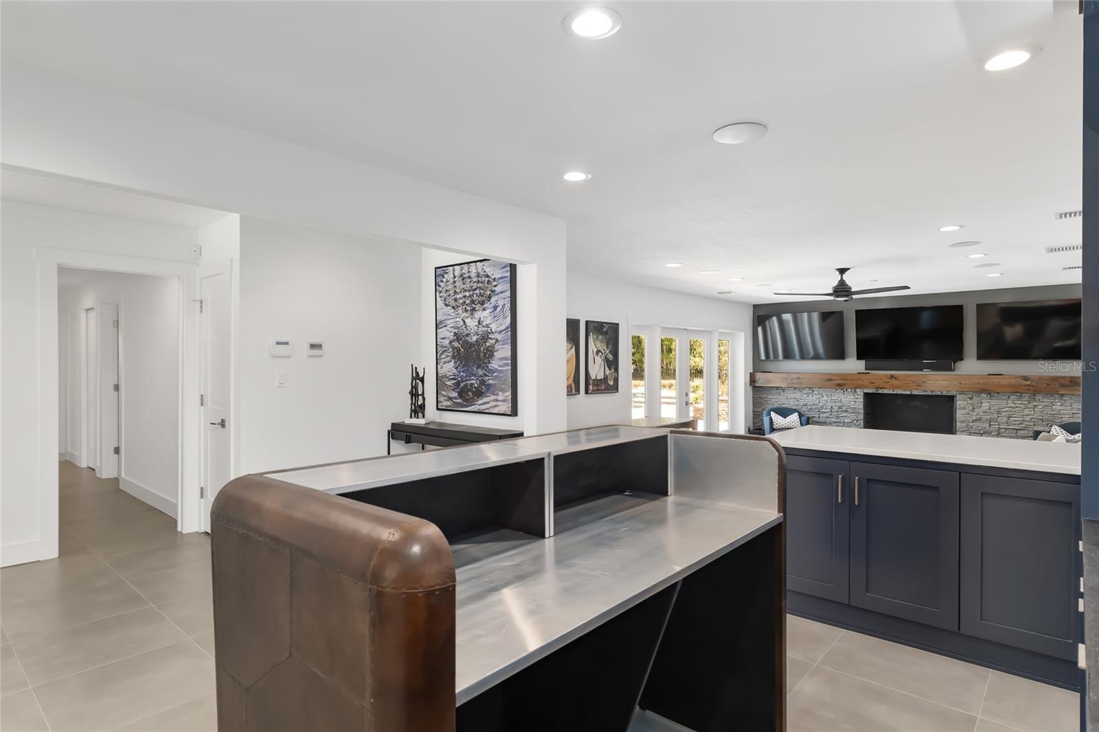 Image 10 of 68 For 601 23rd Street