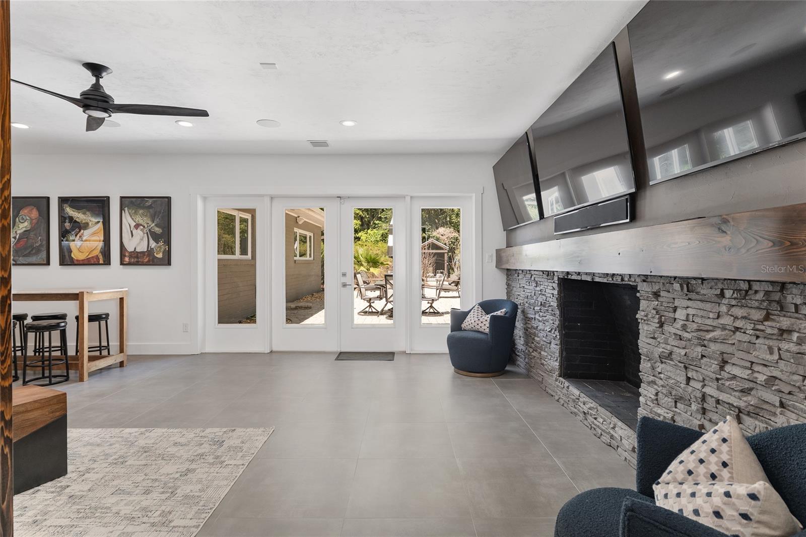 Image 23 of 68 For 601 23rd Street