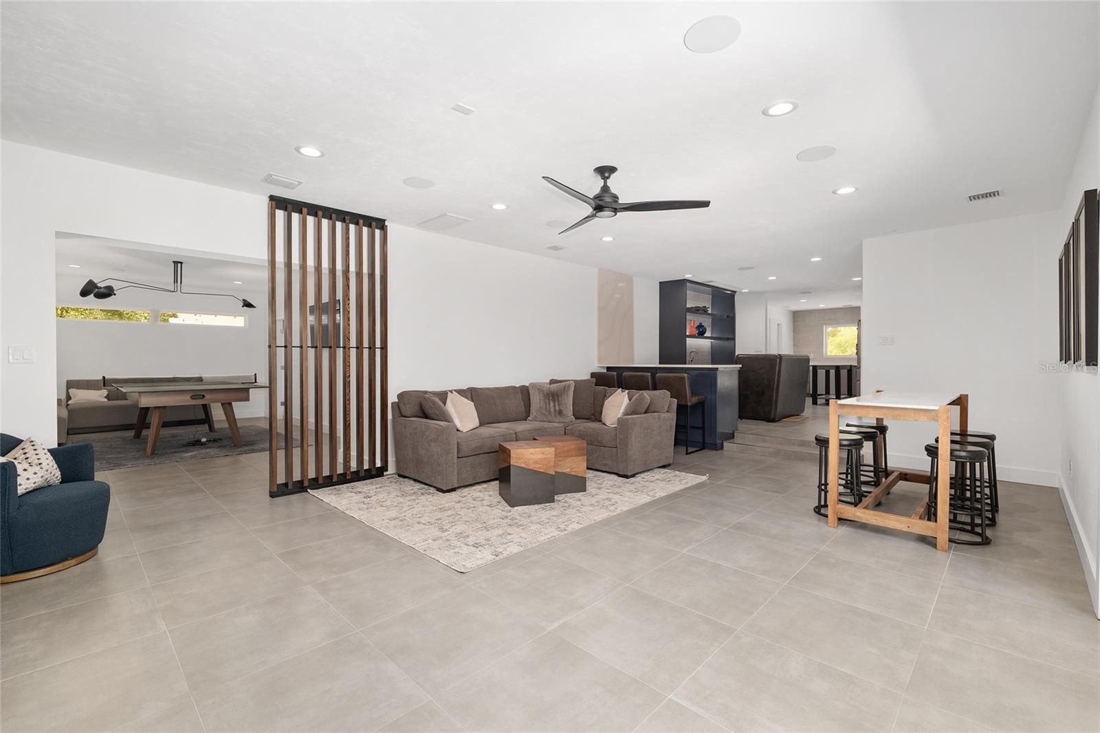 Image 24 of 68 For 601 23rd Street