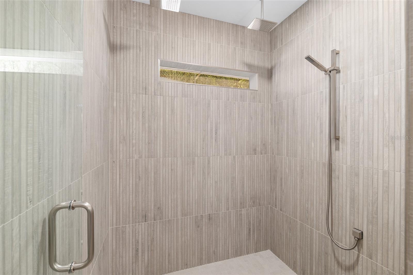 Image 34 of 68 For 601 23rd Street