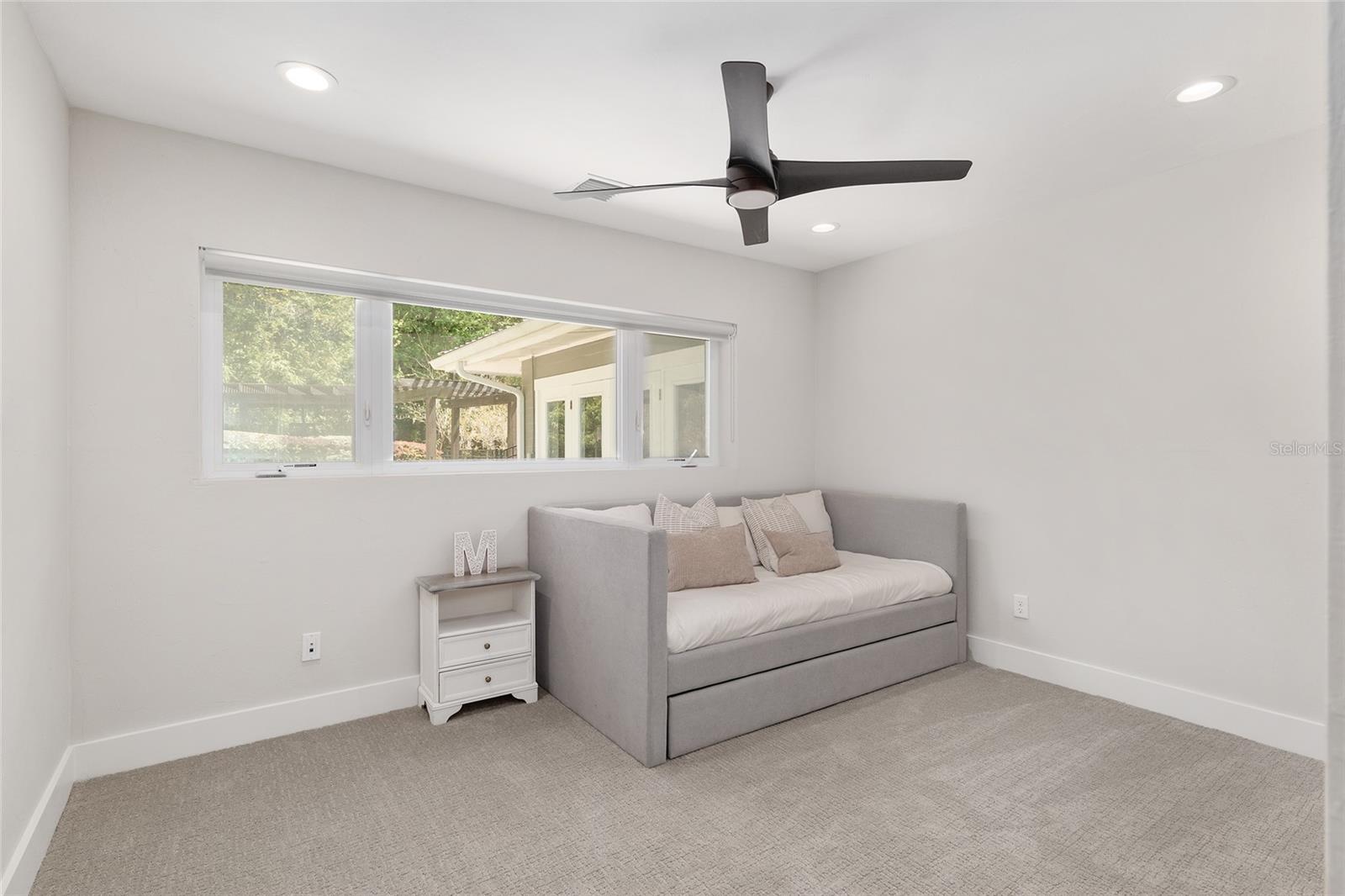 Image 42 of 68 For 601 23rd Street