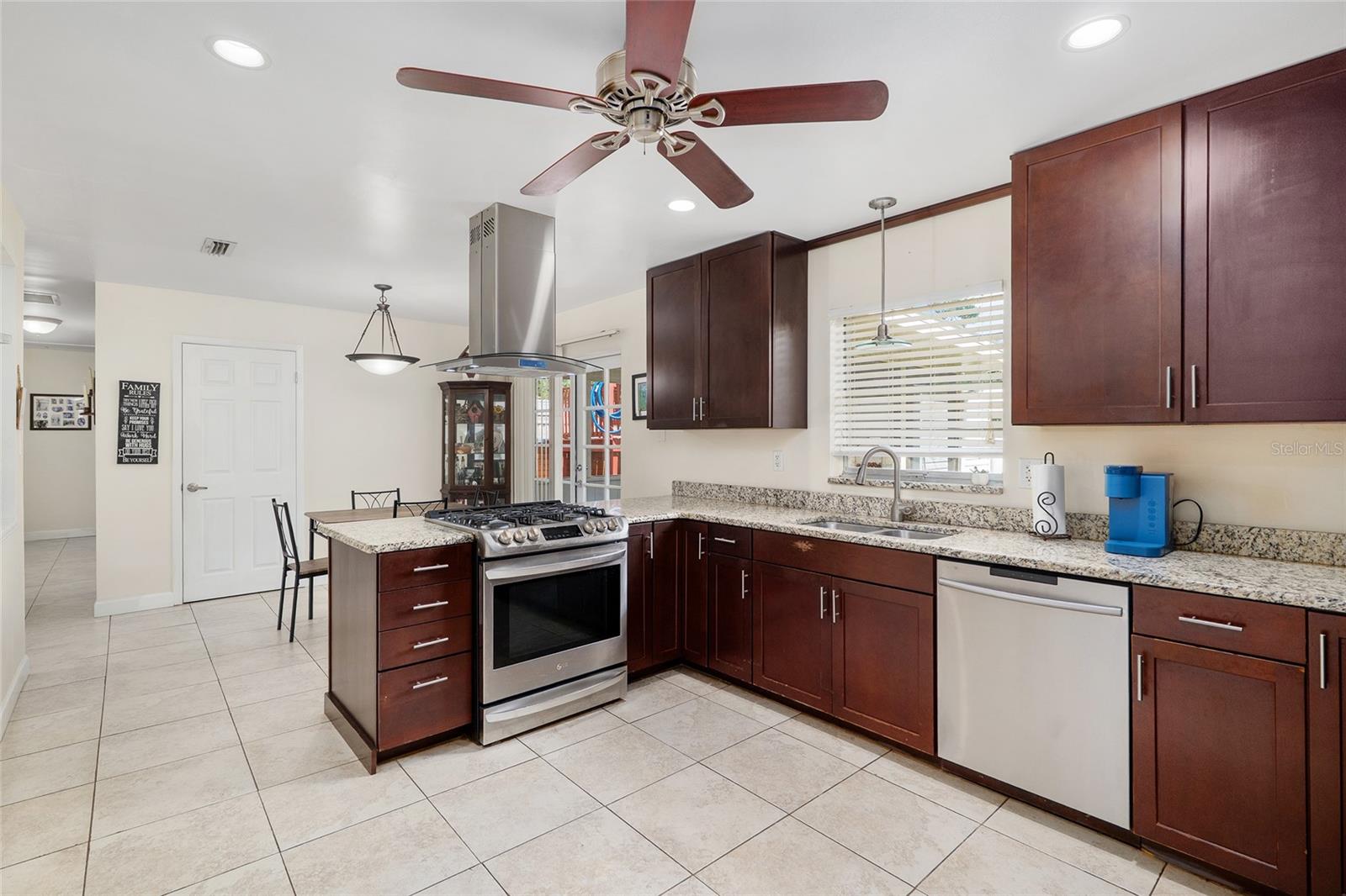 Image 14 of 44 For 3331 30th Avenue