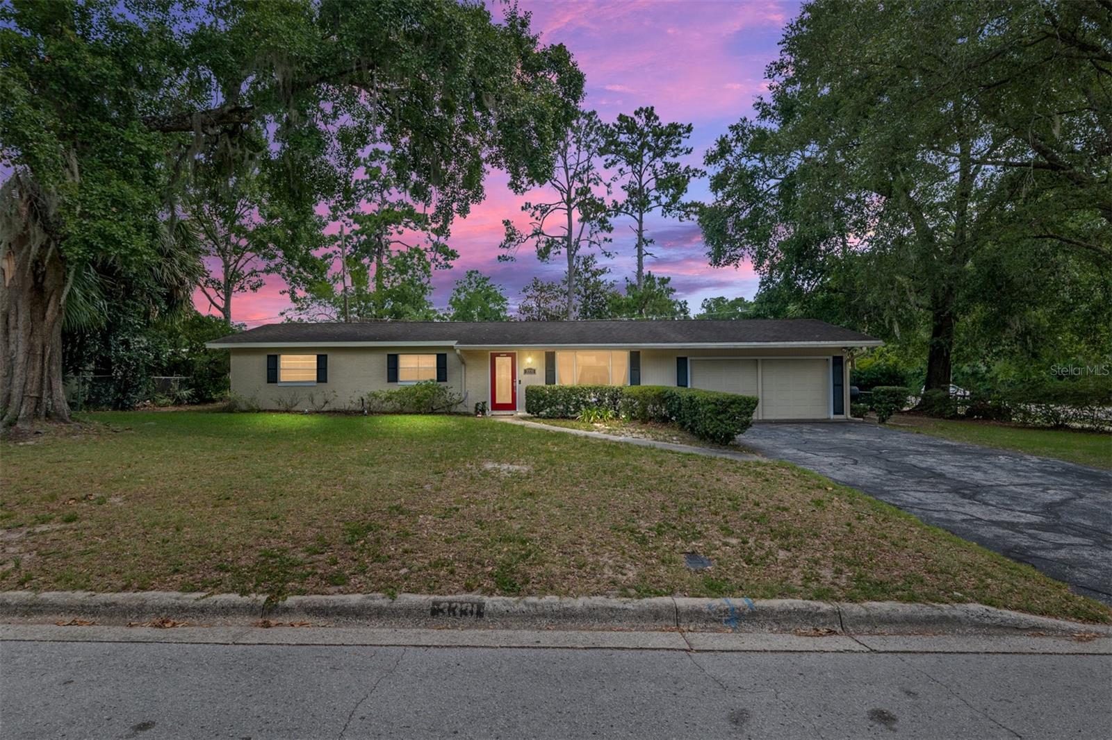 Image 2 of 44 For 3331 30th Avenue