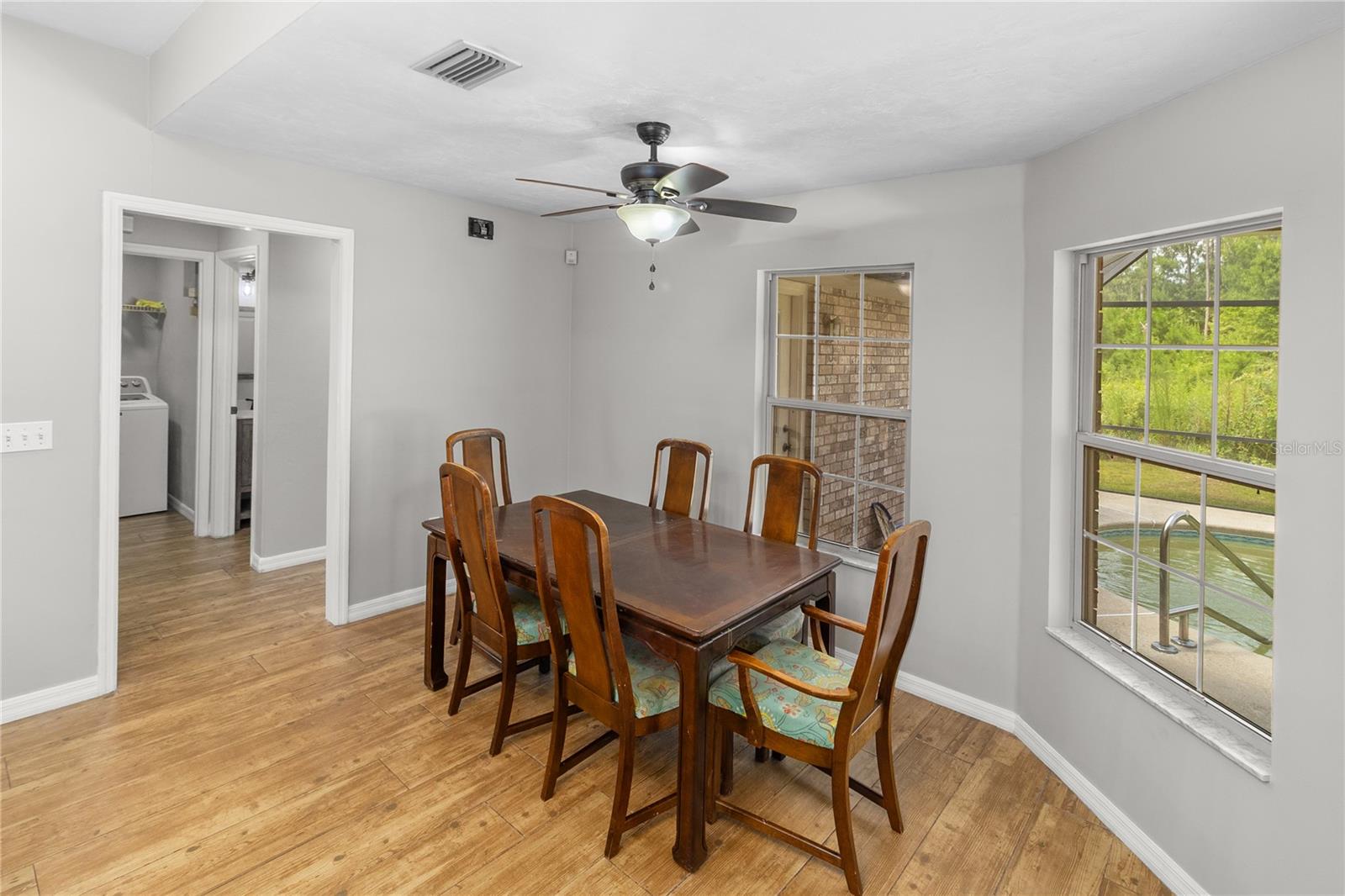 Image 14 of 41 For 18820 111th Terrace