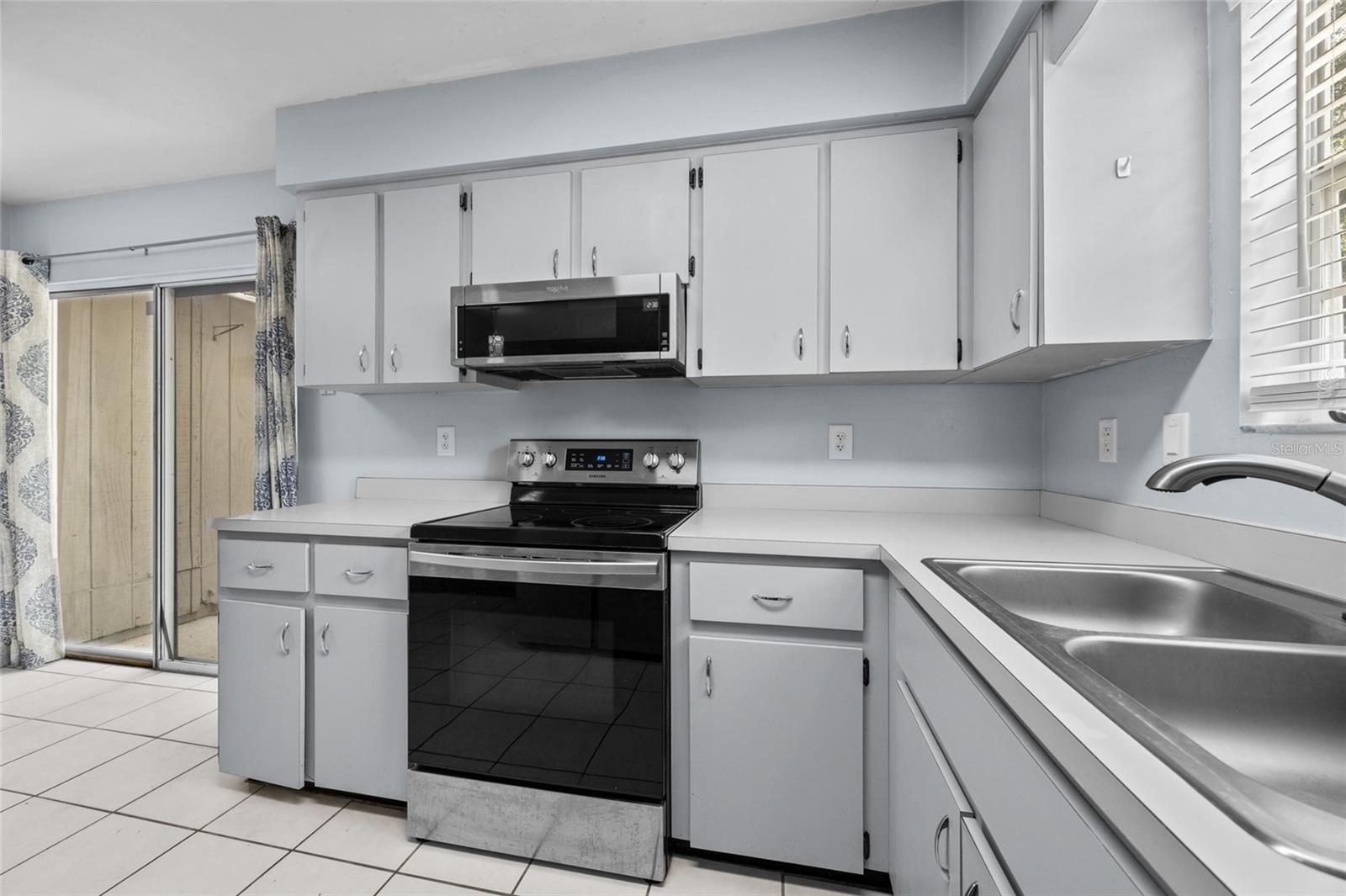 Image 11 of 26 For 2829 39th Avenue