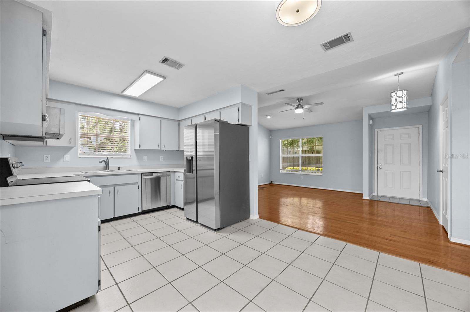 Image 9 of 26 For 2829 39th Avenue