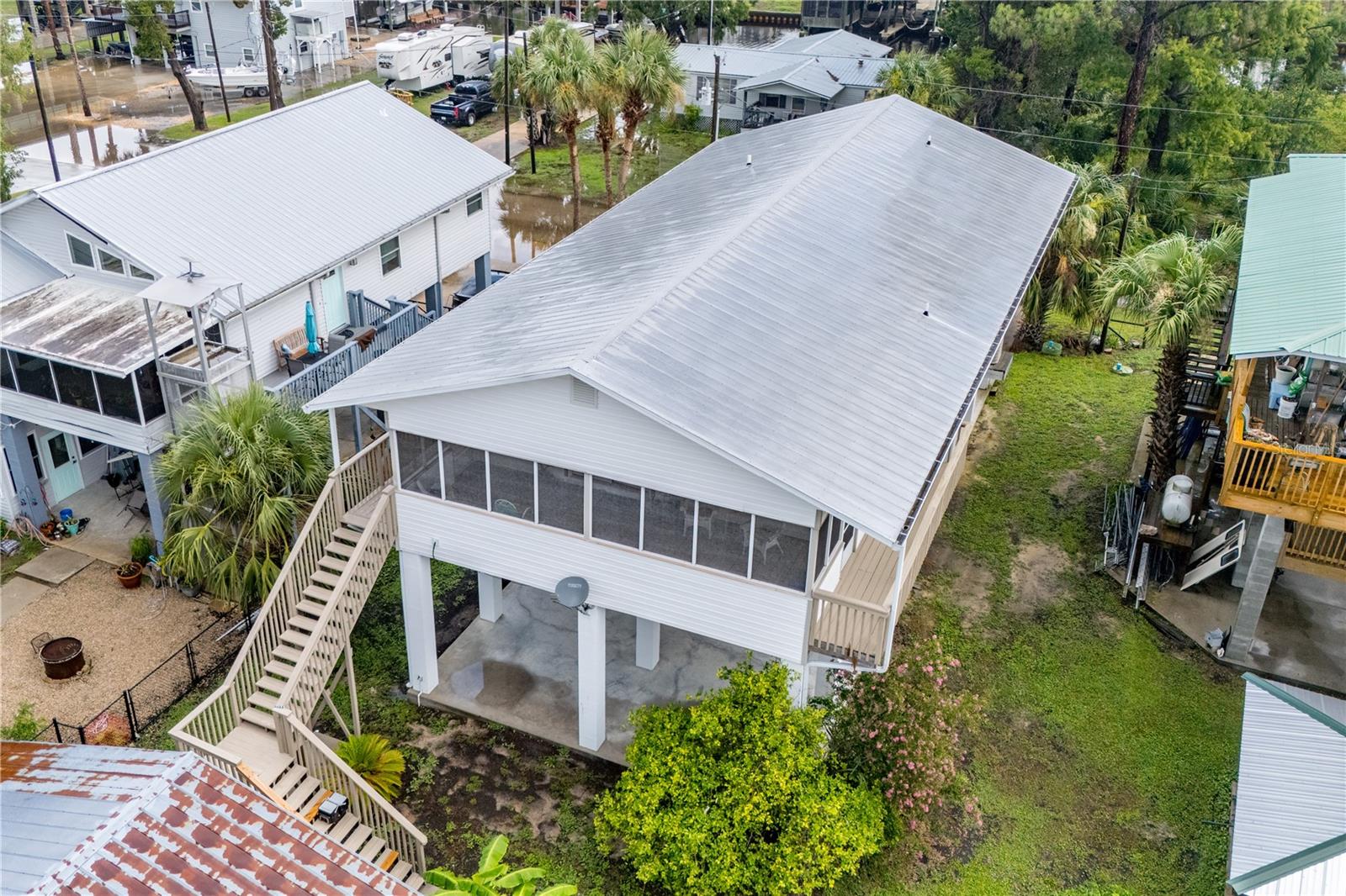Image 16 of 50 For 78 901 Avenue