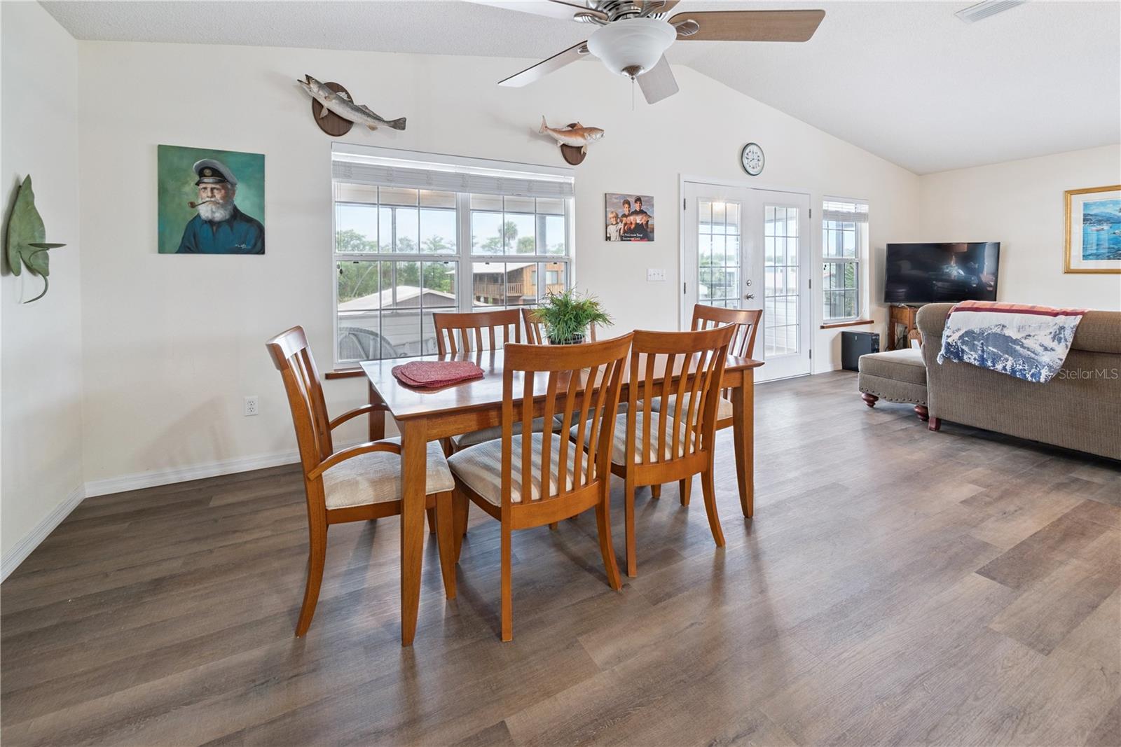 Image 34 of 50 For 78 901 Avenue