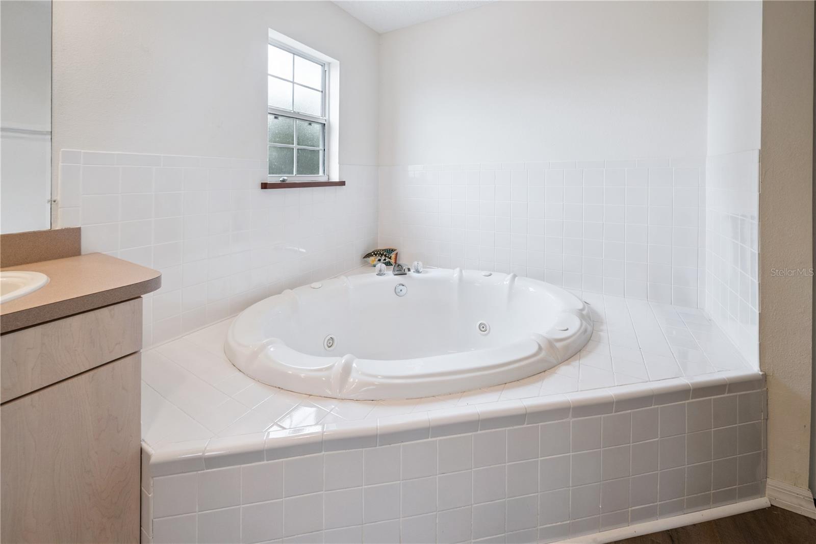 Image 43 of 50 For 78 901 Avenue
