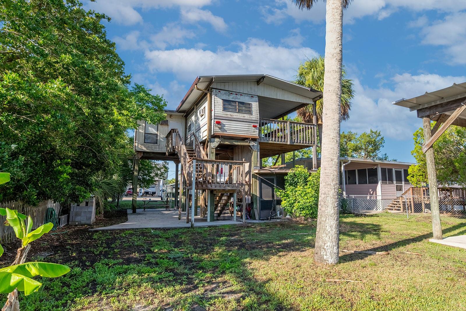 Image 15 of 37 For 94 899 Avenue