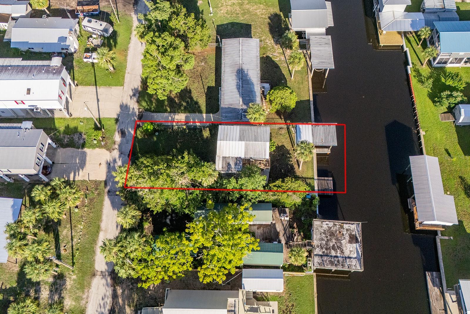 Image 21 of 37 For 94 899 Avenue