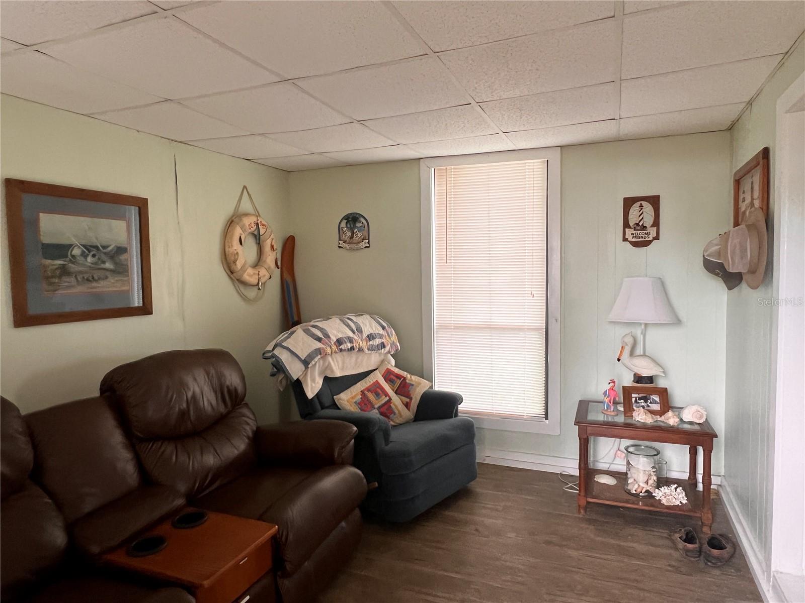 Image 33 of 37 For 94 899 Avenue