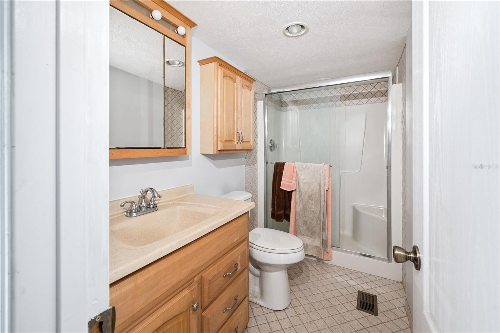 Image 21 of 41 For 28 229th Street