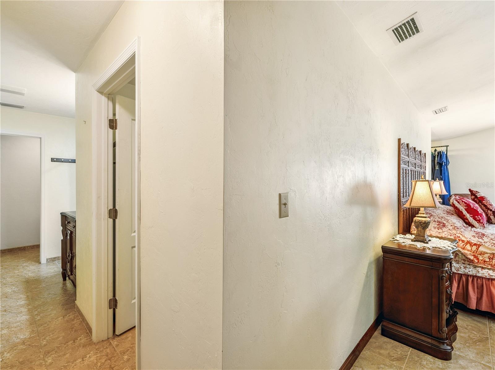 Image 35 of 73 For 1550 167 Place