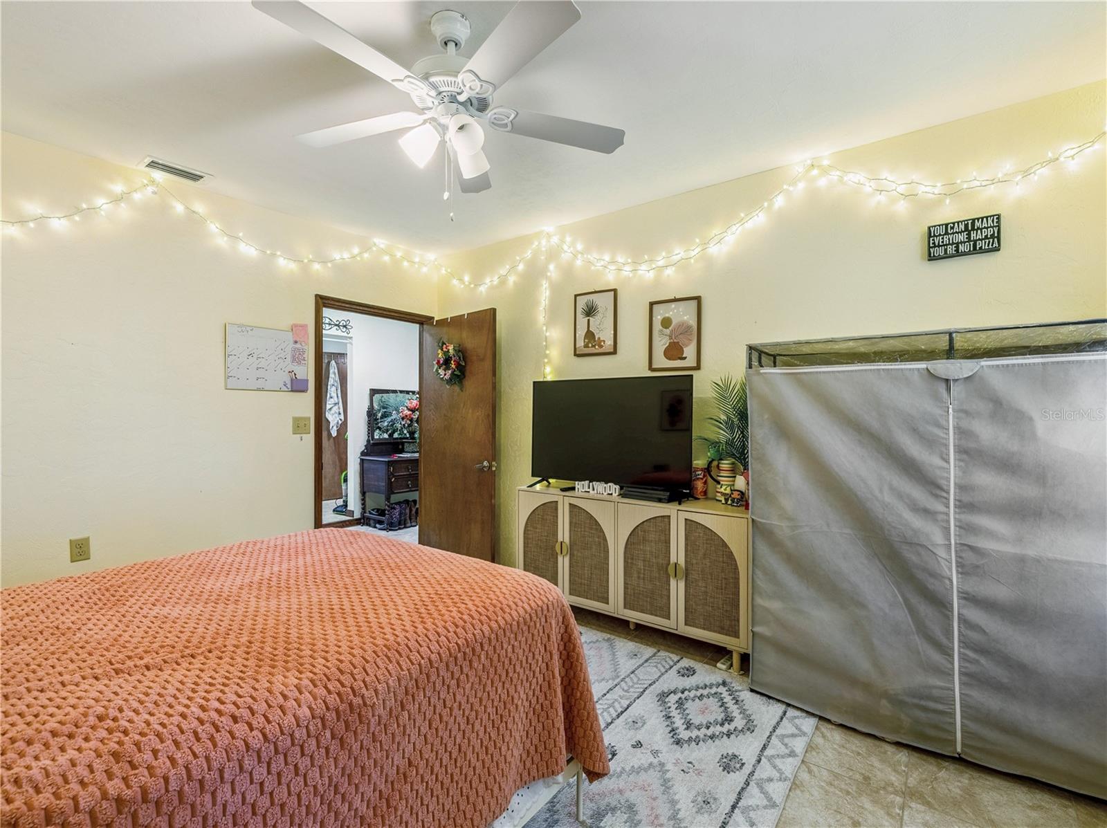 Image 42 of 73 For 1550 167 Place