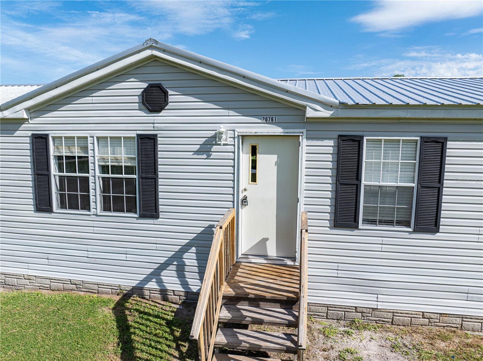 Image 2 of 34 For 20761 118th Street