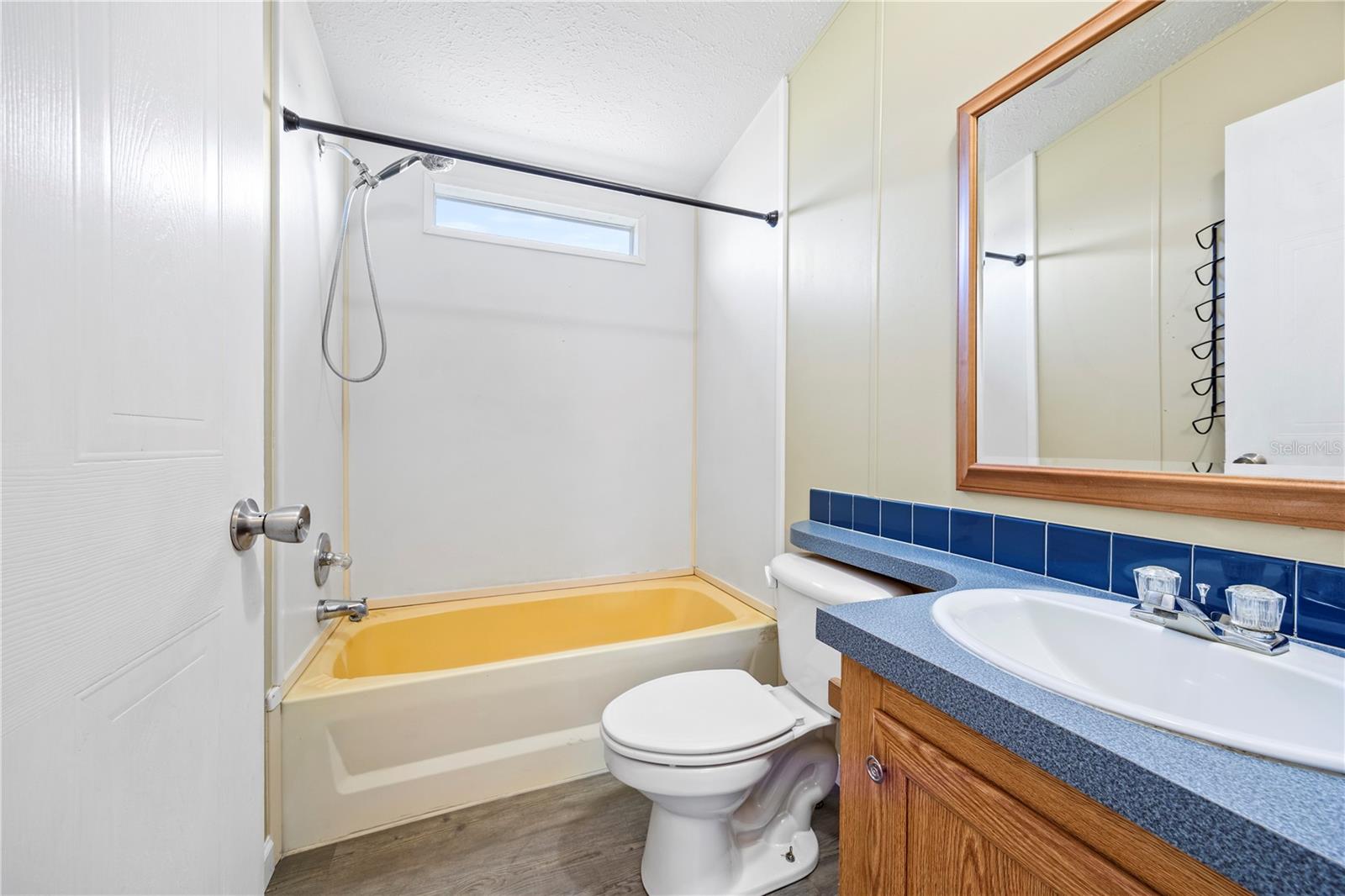 Image 22 of 34 For 20761 118th Street