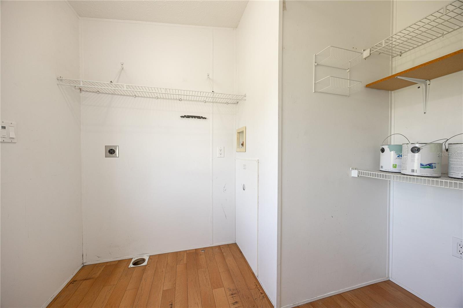Image 23 of 34 For 20761 118th Street