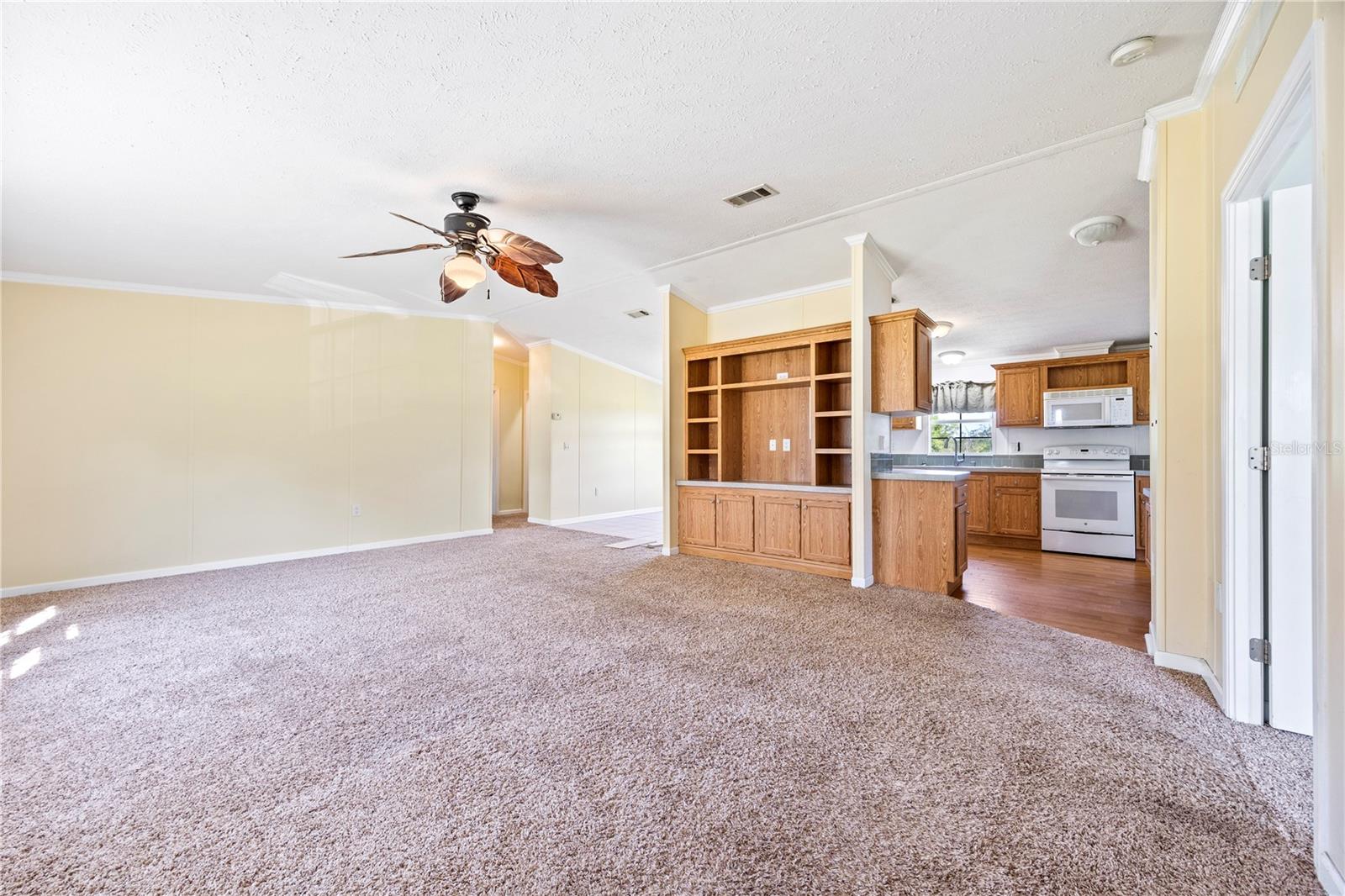 Image 5 of 34 For 20761 118th Street