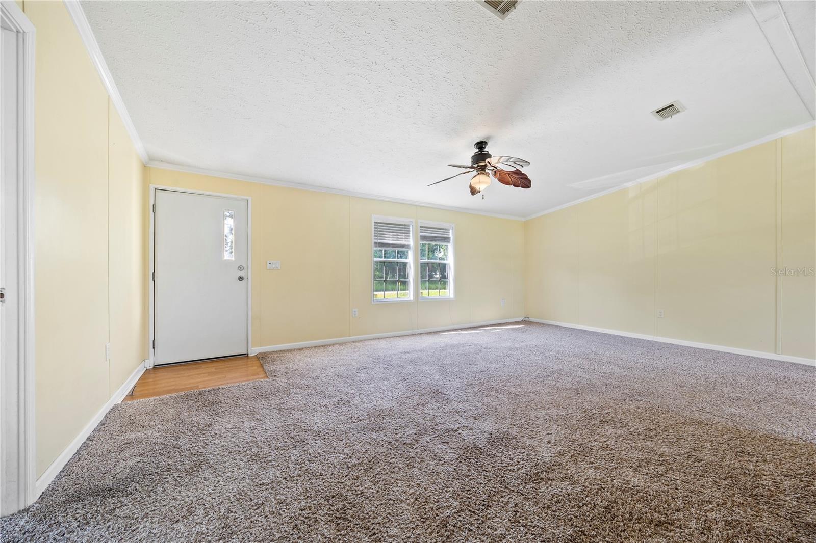 Image 6 of 34 For 20761 118th Street