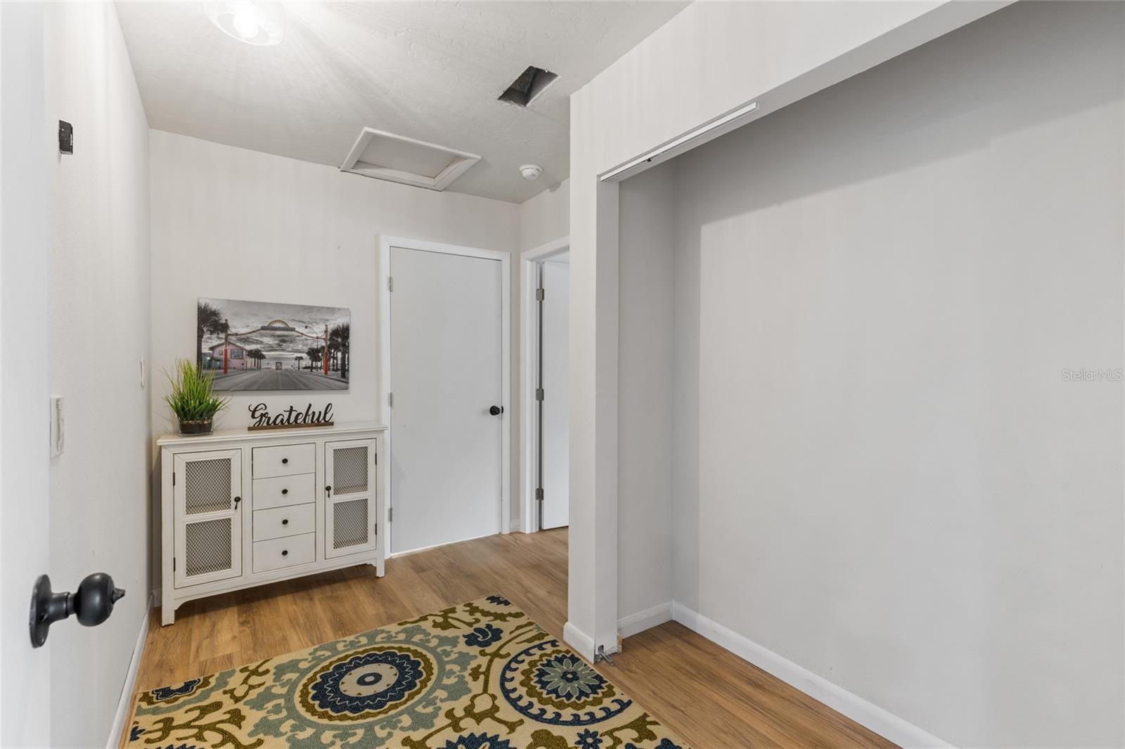 Image 13 of 37 For 2330 54th Terrace