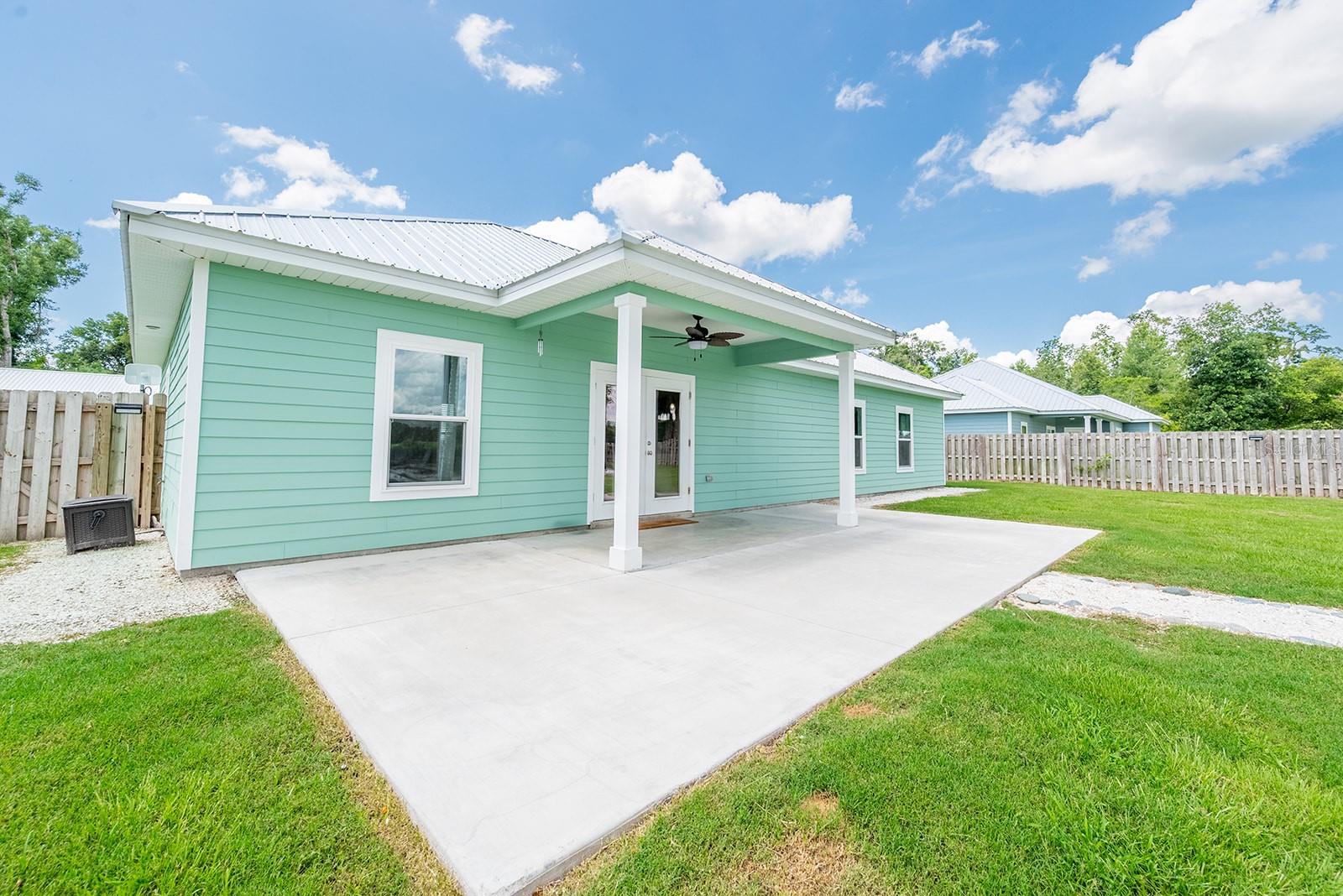 Image 11 of 50 For 7710 Juanita Place